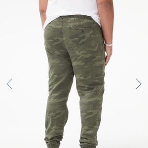 Camo Classic Twill Joggers aeropostale